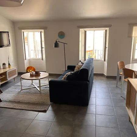 Bel Bord De Apartment *